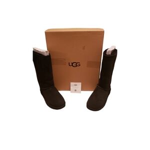 UGG Classic II tall black boot size 7